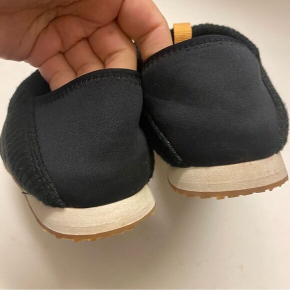 Teva ReEmber Moc Quilted SlipOn puffer black water repellent Shoes boot youth 5 - Picture 6 of 10